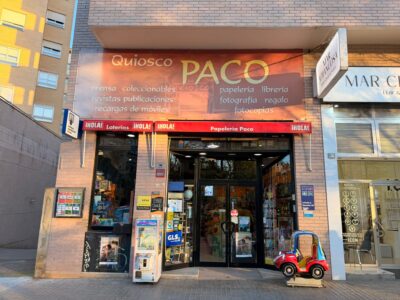 Traspaso papelería–librería con prensa, revistas, artículos de regalo y Loterías del Estado