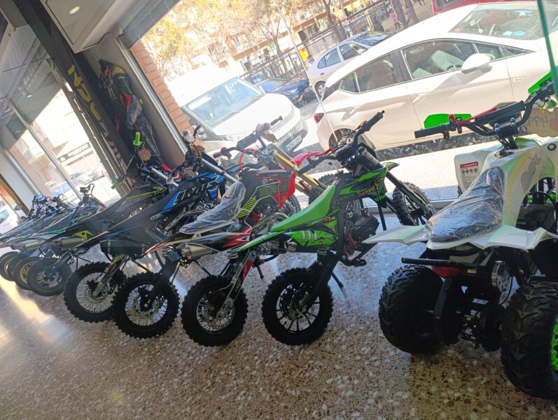 TRAPASO TIENDA/TALLER MOTOS EN FUNCIONAMIENTO
