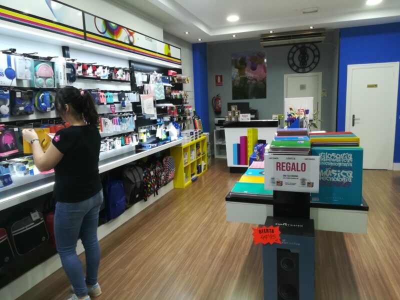 Traspaso de tienda de consumibles de impresora, informática y papelería