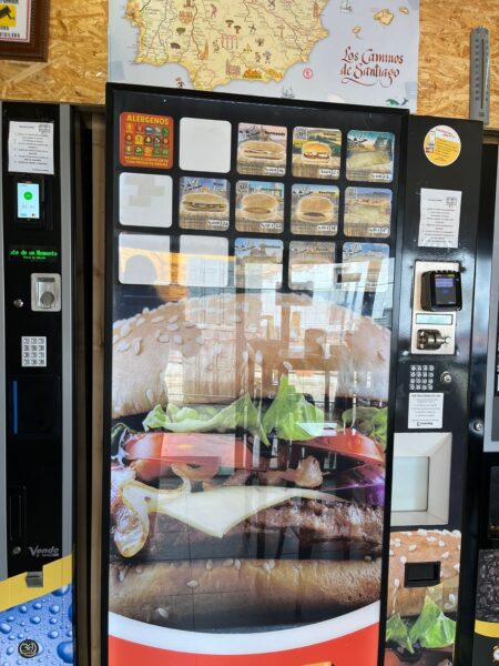 Se vende negocio local de maquinas de vending