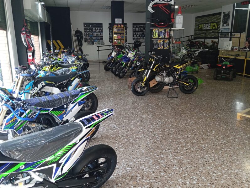 TRAPASO TIENDA/TALLER MOTOS EN FUNCIONAMIENTO