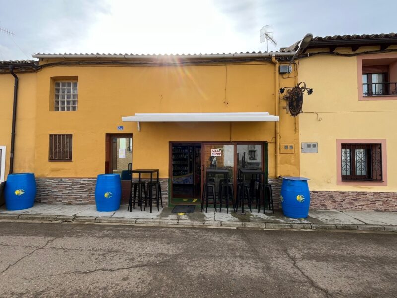 Se vende negocio local de maquinas de vending