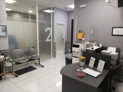 Venta de clínica de podología y fisioterapia con local