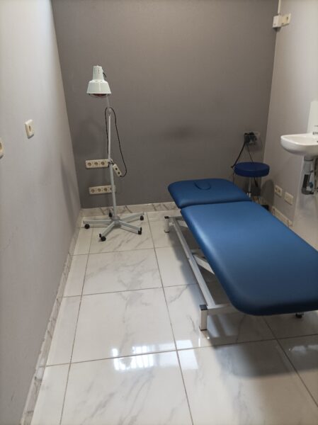 Venta de clínica de podología y fisioterapia con local
