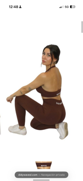 Marca de ropa deportiva femenina + stock + redes sociales | Didywave