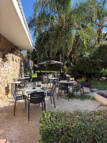 Traspaso de bar-restaurante con terraza en Fuengirola
